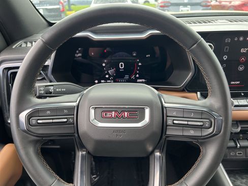 Used 2023 GMC Canyon AT4 image 16