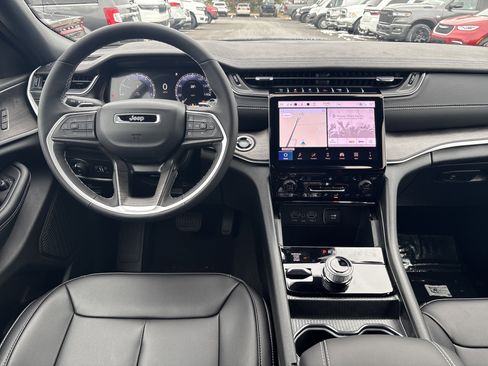 New 2025 Jeep Grand Cherokee L Limited image 22