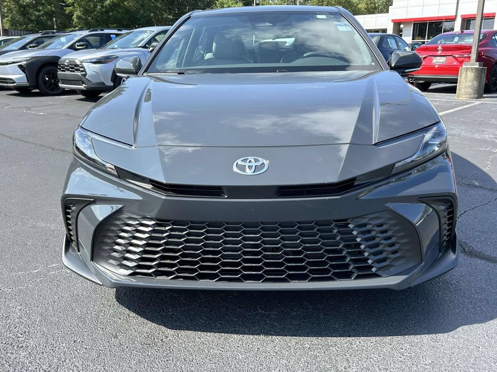 New 2026 Toyota Camry Hybrid FWD image 8