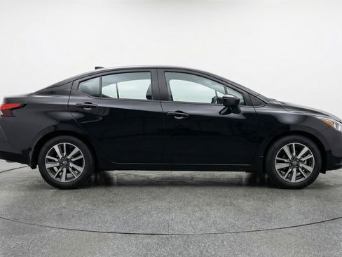 Used 2025 Nissan Versa SV FWD image 11