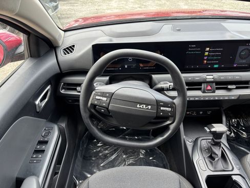 Used 2025 Kia K4 FWD image 34