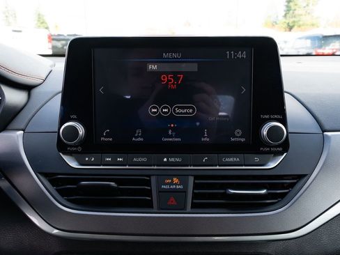 Used 2023 Nissan Altima 2.5 SR FWD image 14
