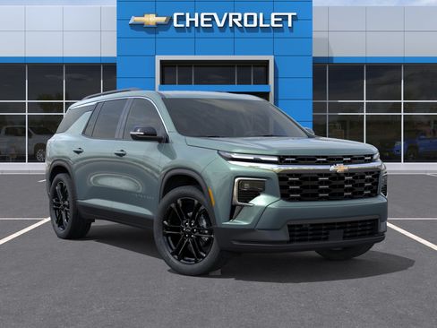 New 2027 Chevrolet Traverse LT FWD image 7