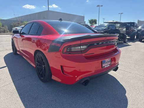 Used 2023 Dodge Charger Scat Pack w/ Daytona Edition Group image 2