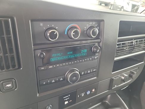 Used 2023 GMC Savana 3500 Work Van w/ Power Convenience Package image 14