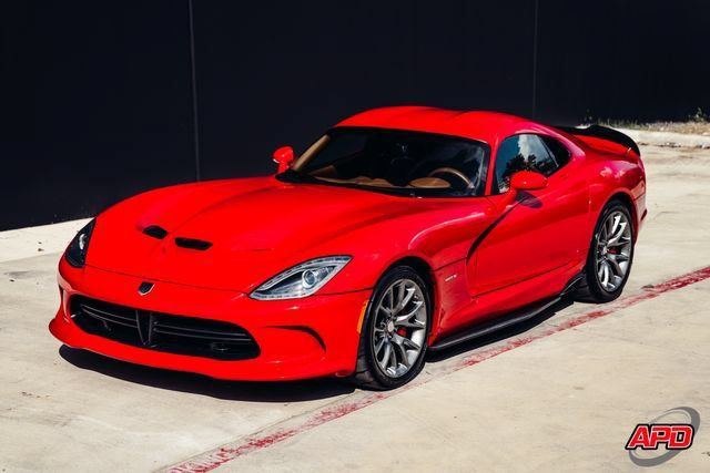 Used 2013 SRT Viper GTS w/ GTS Laguna Interior Pkg RWD image 9