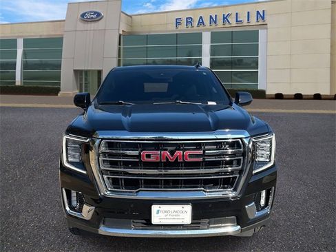 Used 2021 GMC Yukon XL SLT image 2