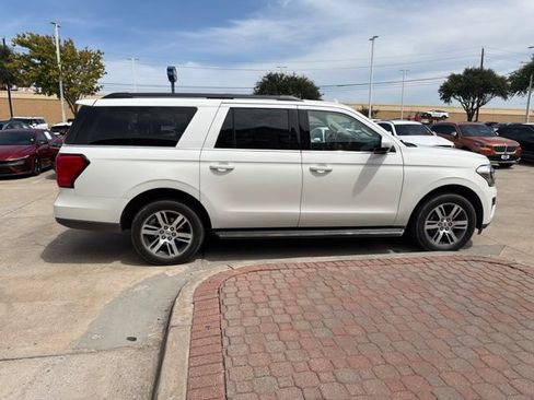 Used 2023 Ford Expedition Max XLT RWD image 4