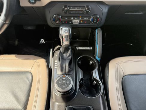 Used 2022 Ford Bronco Wildtrak AWD/4WD image 17