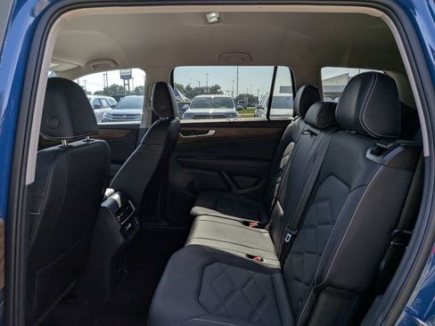Used 2026 Volkswagen Atlas SE FWD image 13