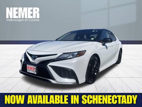Used 2022 Toyota Camry XSE w/ Cold Weather Package FWD image 1