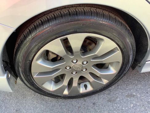 Used 2012 Subaru Impreza 2.0i Sport Premium image 21