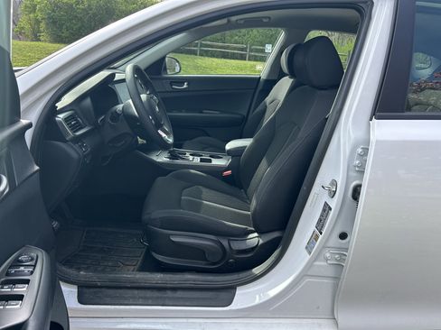 Used 2019 Kia Optima LX image 13
