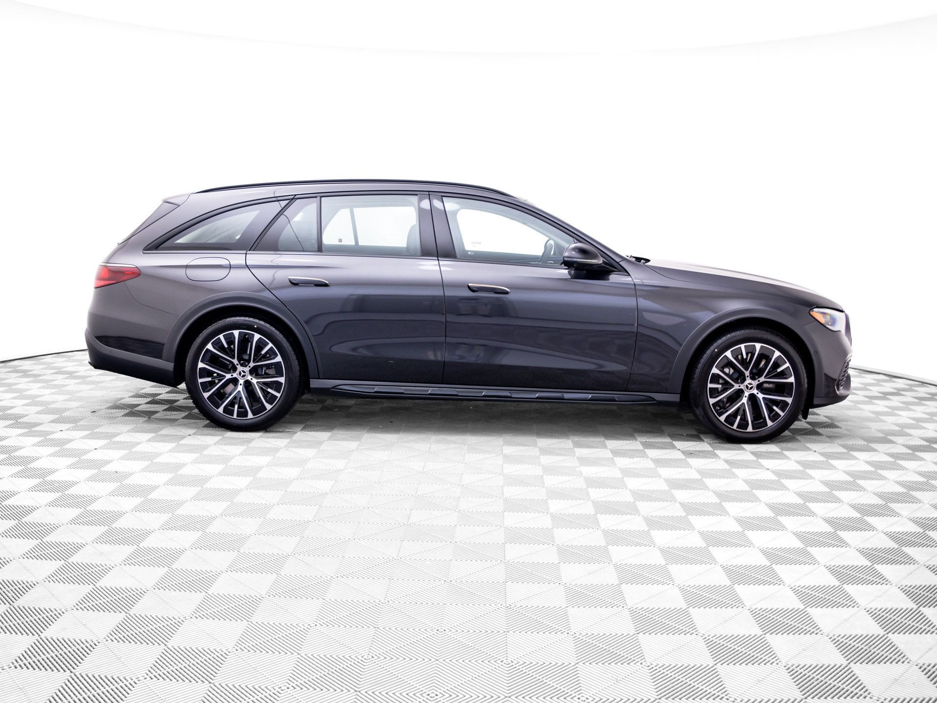 New 2027 Mercedes-Benz E 450 4MATIC All-Terrain Wagon image 6