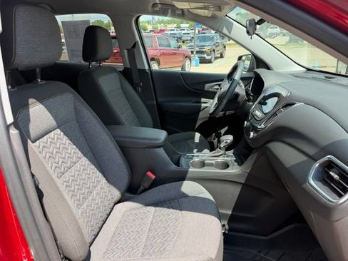 Used 2023 Chevrolet Equinox LT AWD/4WD image 14