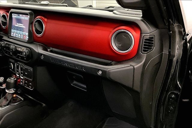 Used 2021 Jeep Wrangler Rubicon w/ Uconnect 4C Nav & Sound Group AWD/4WD image 18