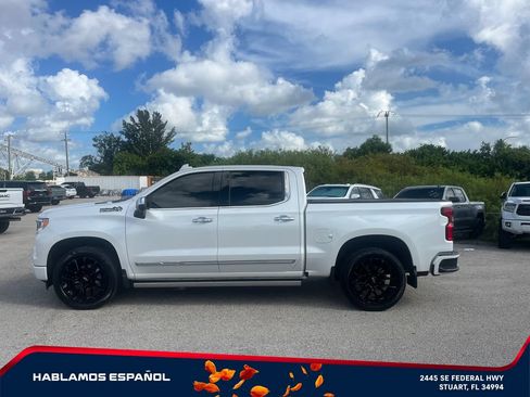Used 2023 Chevrolet Silverado 1500 High Country w/ Technology Package AWD/4WD image 4