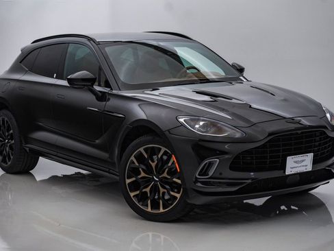 Used 2023 Aston Martin DBX AWD/4WD image 3