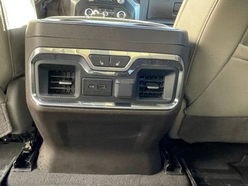 Used 2023 GMC Sierra 2500 SLT image 27