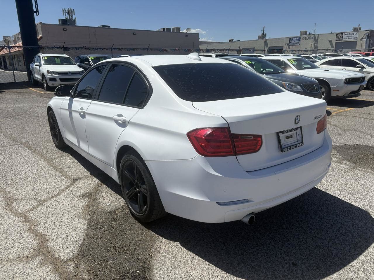 Used 2014 BMW 320i Sedan RWD image 4