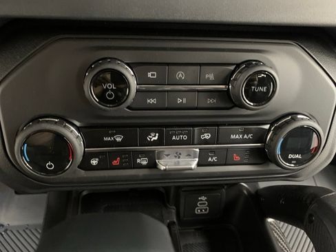 Used 2026 Ford Bronco Raptor AWD/4WD image 28