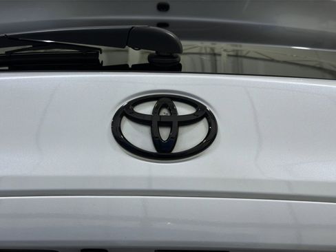 Used 2024 Toyota Corolla Cross LE w/ Black Badges Package (TMS) AWD/4WD image 18