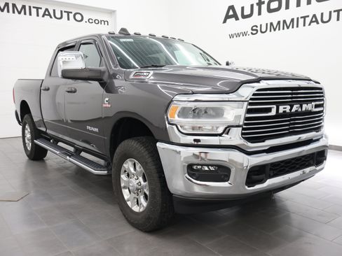 Used 2023 RAM 2500 Laramie AWD/4WD image 2