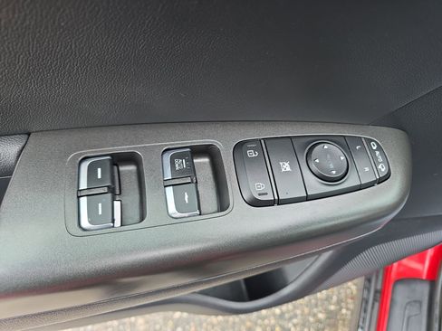 Used 2022 Kia Sportage Nightfall Edition image 28