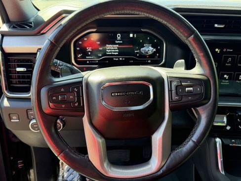 Used 2023 GMC Sierra 1500 Denali w/ Denali Reserve Package AWD/4WD image 31