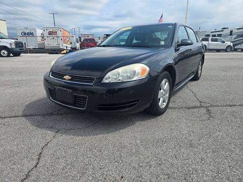 Used 2009 Chevrolet Impala LT FWD image 7