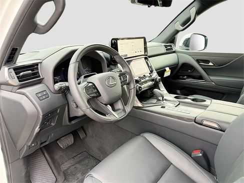 New 2026 Lexus LX 700h Luxury image 28