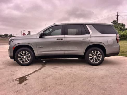 Used 2023 Chevrolet Tahoe LT w/ Luxury Package image 4