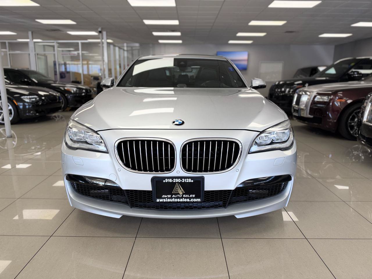Used 2013 BMW 750Li RWD image 5