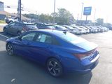 Used 2023 Hyundai Elantra SEL w/ Convenience Package image 5