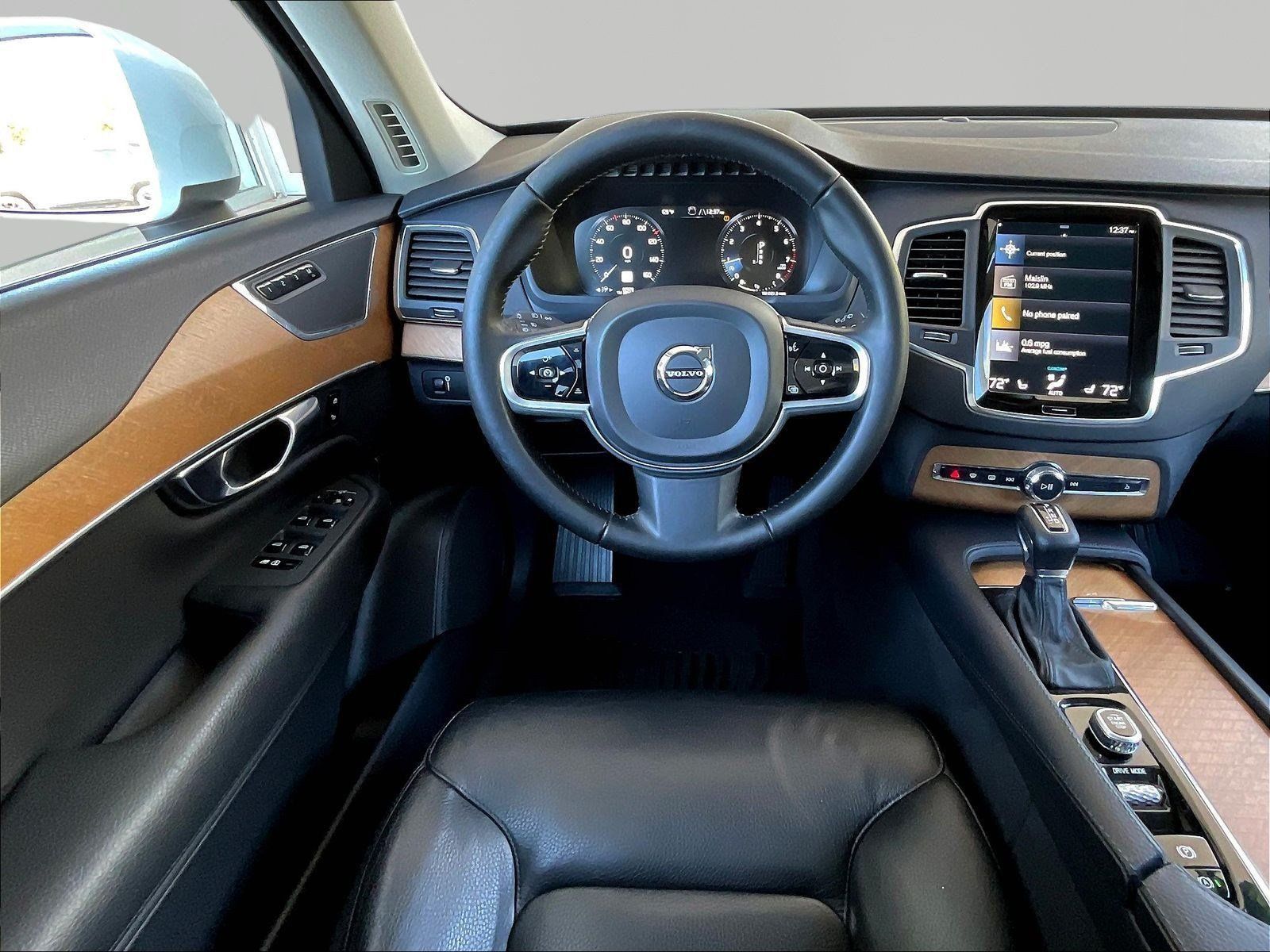 Used 2021 Volvo XC90 T6 Momentum w/ Protection Package Premier AWD/4WD image 8