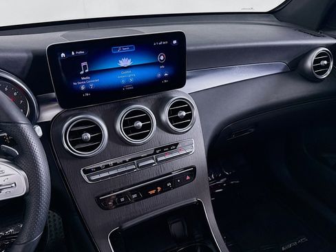 Certified 2022 Mercedes-Benz GLC 300 image 19