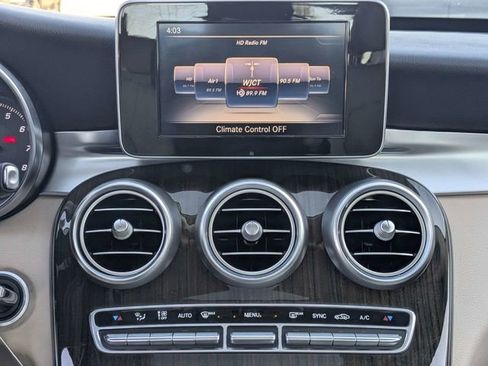 Used 2017 Mercedes-Benz C 300 4MATIC Sedan image 16