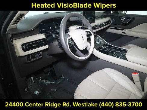 Used 2024 Lincoln Aviator Reserve w/ Elements Package Plus AWD/4WD image 18