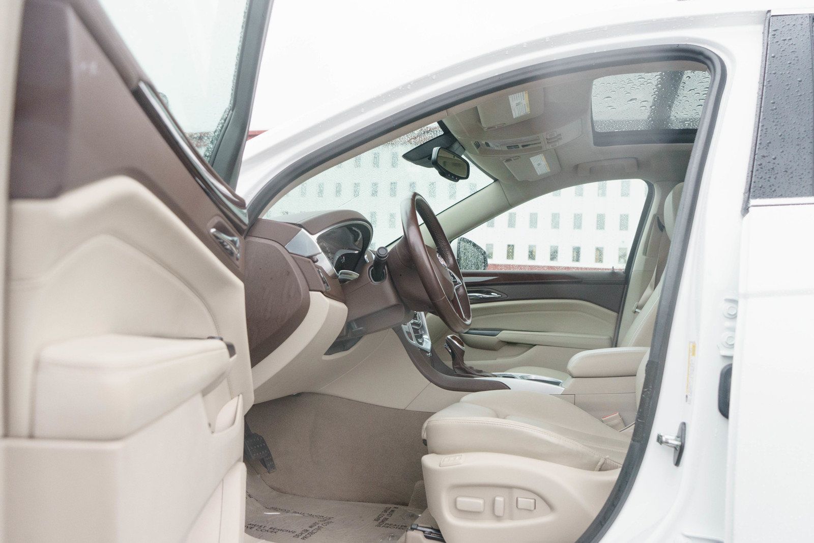 Used 2014 Cadillac SRX Luxury w/ Driver Awareness Package AWD/4WD image 11