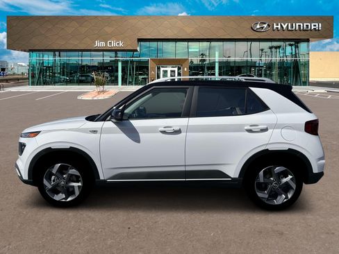 New 2026 Hyundai Venue SEL FWD image 3