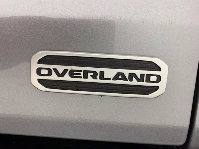 Used 2020 Jeep Gladiator Overland w/ Dual Top Group AWD/4WD image 37