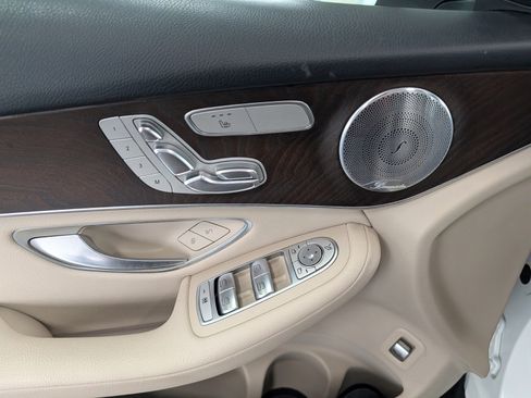 Used 2019 Mercedes-Benz GLC 300 GLC 300 image 15