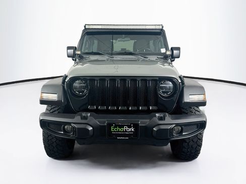 Used 2021 Jeep Wrangler Unlimited Sport AWD/4WD image 2