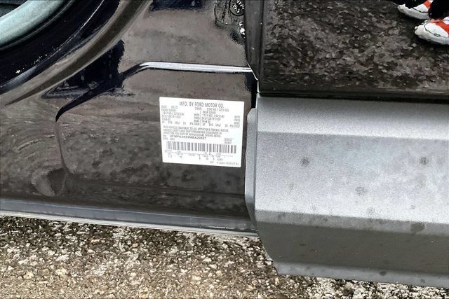 Used 2021 Ford Edge Titanium w/ Equipment Group 301A FWD image 33