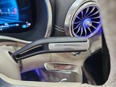 Used 2025 Mercedes-Benz SL 63 AMG S e Performance 4MATIC image 10