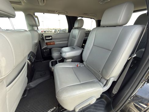 Used 2019 Toyota Sequoia Platinum w/ Four Season Floor Mat Package image 14