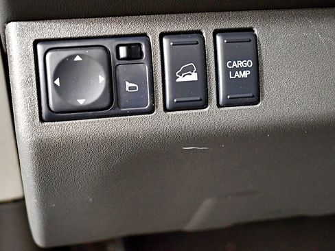 Used 2019 Nissan Frontier PRO-4X w/ Pro-4x Luxury Package image 19