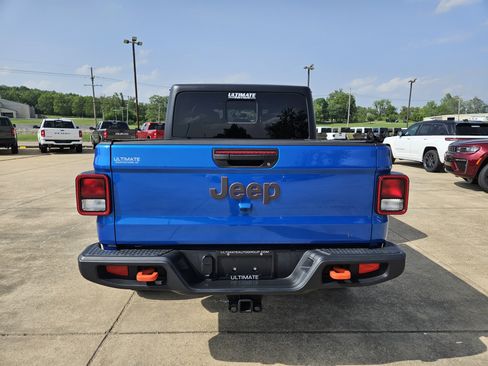 Used 2021 Jeep Gladiator Mojave w/ Trailer Tow Package AWD/4WD image 5