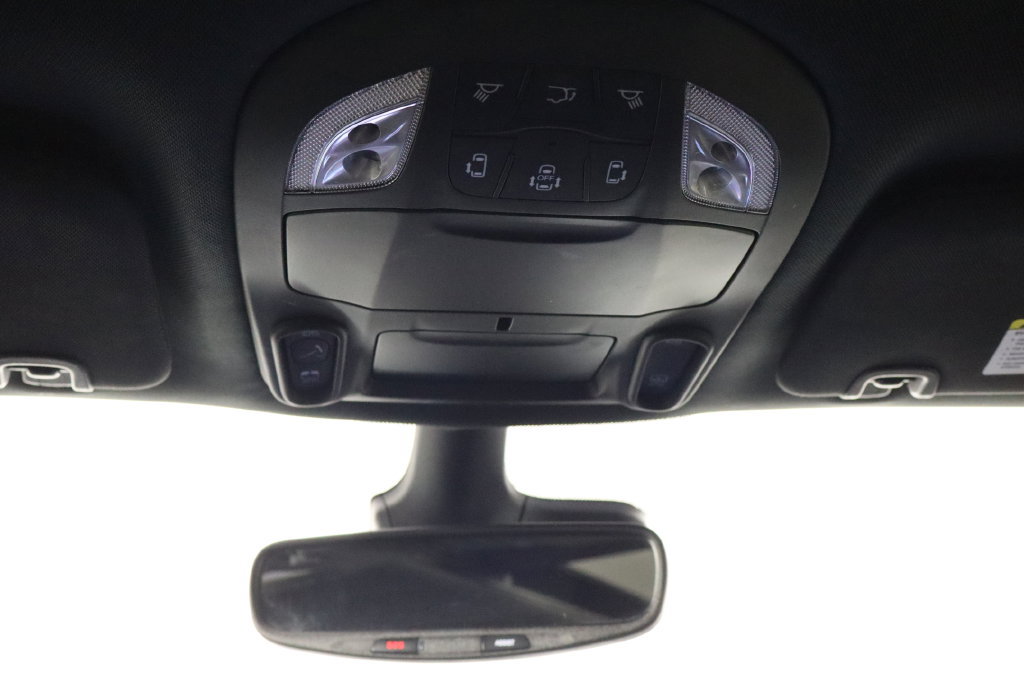 Used 2025 Chrysler Pacifica Limited FWD image 28