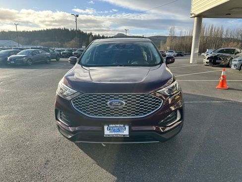 Used 2024 Ford Edge SEL image 8